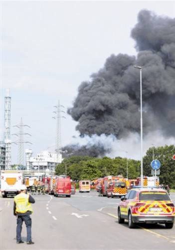 沃澳化工工业园突发爆炸事故，1死16伤4人失联引发安全警醒